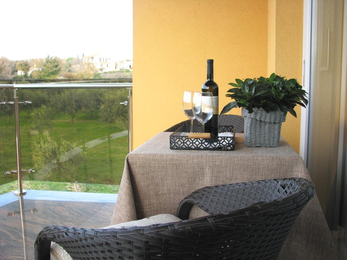 Apartman Andrea L Pomer Εξωτερικό φωτογραφία